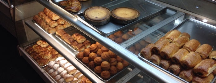 Kasra Pastry Shop | شیرینی کسری is one of สถานที่ที่ Nojan ถูกใจ.