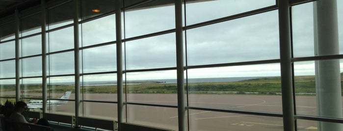 Aéroport de Saint-Pierre Pointe-Blanche is one of International Airports Worldwide - 2.