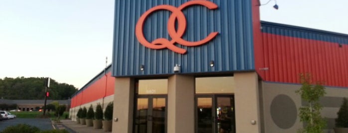 QC Family Entertainment is one of สถานที่ที่ Lucy ถูกใจ.