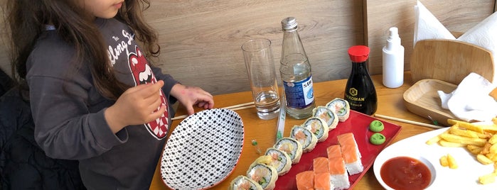 Yoshi Sushi is one of Bakü.