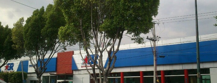Terminal Estrella Roja 4 Poniente is one of สถานที่ที่ Antonio ถูกใจ.
