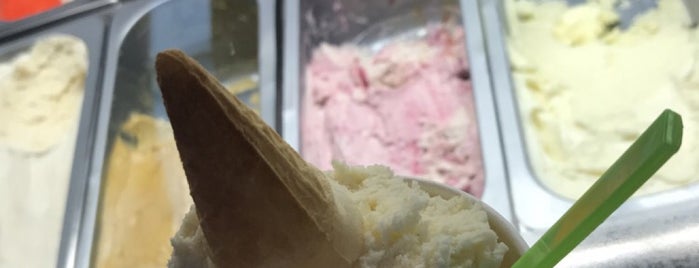 Pino Gelato is one of Hilton Head Food Places.
