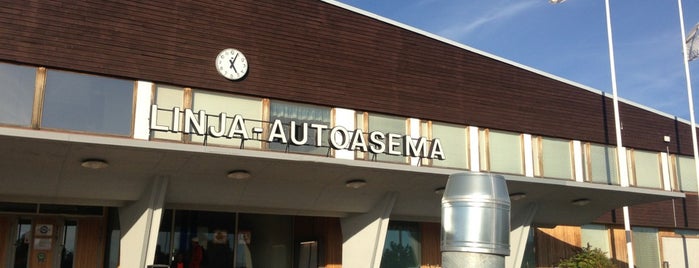 Rovaniemen linja-autoasema is one of Orte, die Алла gefallen.