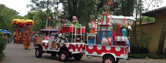 Mickey's Jammin' Jungle Parade is one of Lake Buena Vista, Arts & Entertainment.