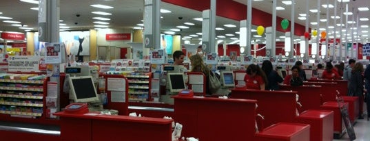 Target is one of Akshayさんのお気に入りスポット.