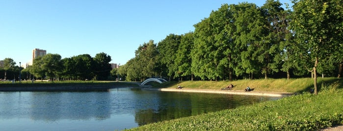 Парк Дружбы is one of Tempat yang Disukai Nina.