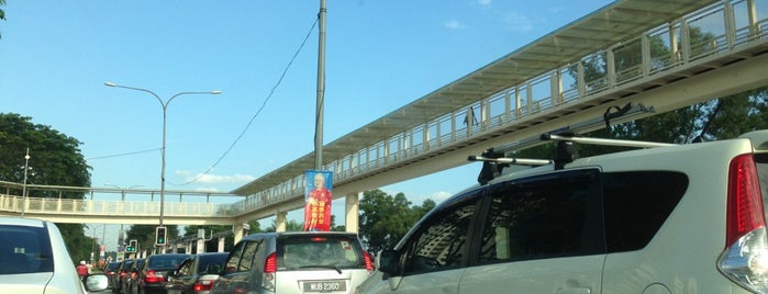 Sunway Monash Monorail runway is one of Tempat yang Disukai Teresa.