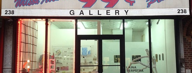 HANDJOB Gallery//Store is one of Tempat yang Disimpan Annie.