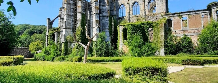 Abbaye d'Aulne is one of สถานที่ที่บันทึกไว้ของ Sylvain.
