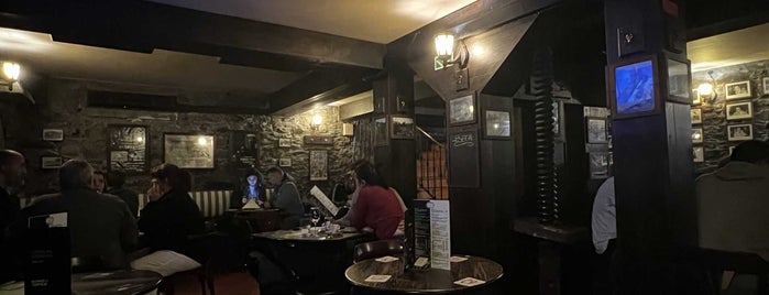 The Village Pub is one of Restaurants in Madeira.