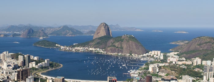 Sugarloaf Mountain is one of Pontos turísticos famosos do Rio de Janeiro.