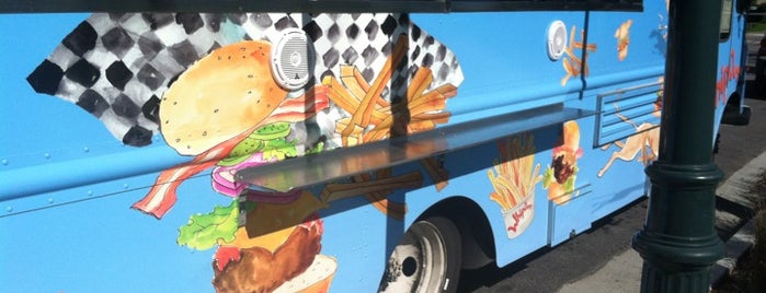 WhipOut! Food Truck is one of Emeryville Food Trucks.