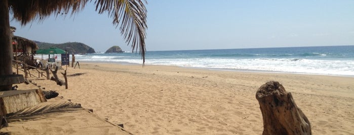 A Nice Place On The Beach is one of Tavo'nun Kaydettiği Mekanlar.
