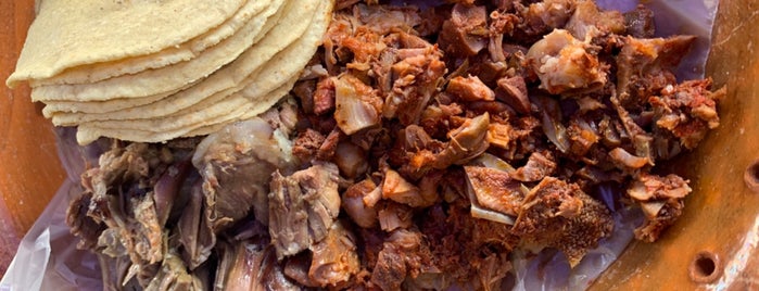 Barbacoa y Consome Chano is one of Roberto 님이 저장한 장소.