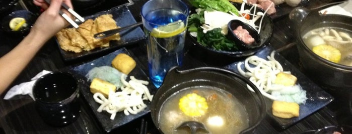 D Steamboat 鼎火锅料理 is one of Lieux qui ont plu à mzyenh.