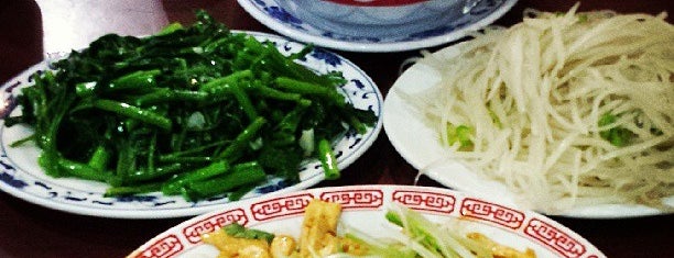 故鄉 Gu-Shine Taiwanese Restaurant is one of Lieux sauvegardés par Michelle.