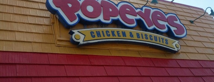 Popeyes Louisiana Kitchen is one of Tempat yang Disukai Scott.