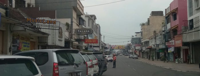 Jalan Jenderal Sudirman is one of BANDUNG.