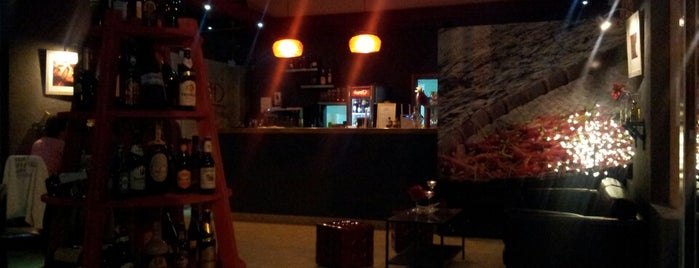 Chili Restaurante & Lounge Bar is one of Lieux sauvegardés par Ricardo.