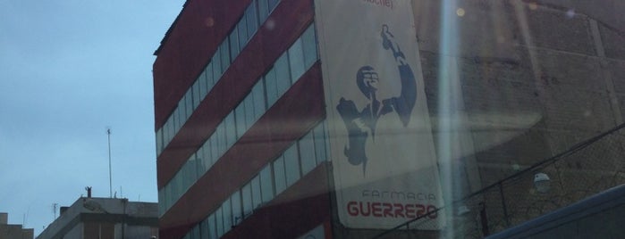 Farmacia Guerrero is one of Tempat yang Disukai Angelica.
