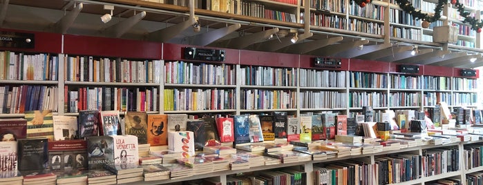 Librería del Fondo de Cultura Económica Alfonso Reyes is one of Íconos Urbanos.