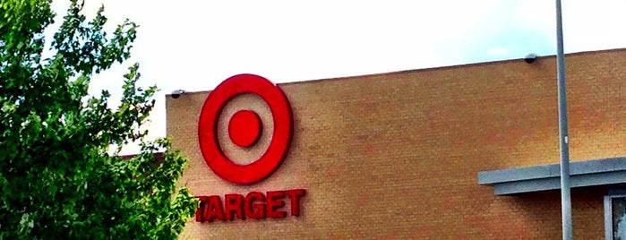 Target is one of Locais curtidos por Kat.