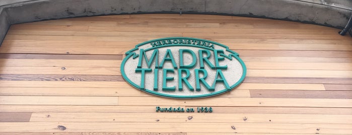 Living Food - Madre Tierra is one of montevideo.