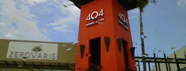 Plaza 404 is one of สถานที่ที่ Samaro ถูกใจ.