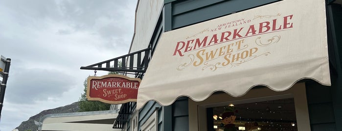 The Remarkable Sweet Shop is one of Zorica'nın Beğendiği Mekanlar.