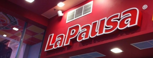 La Pausa Pizzeria is one of Veljanova🦊 님이 좋아한 장소.