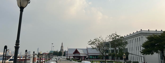 Royal Thai Navy Convention Hall is one of กรุงเทพมหานคร อมรรัตนโกสินทร์.