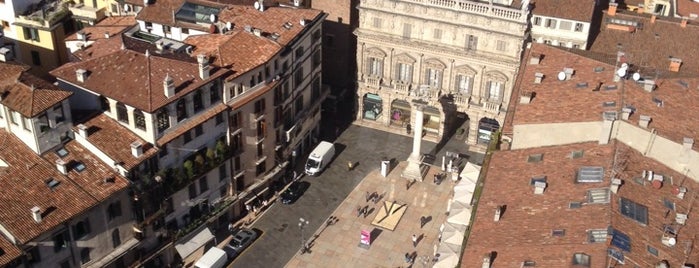 Piazza delle Erbe is one of Sunny@Italia2014.