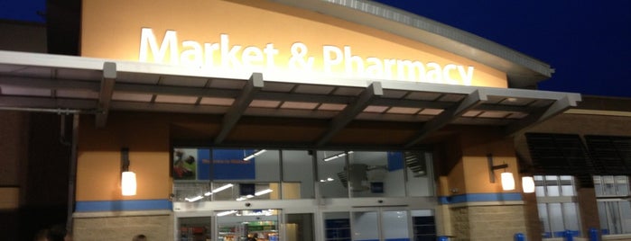 Walmart Supercenter is one of สถานที่ที่บันทึกไว้ของ Gabriel.