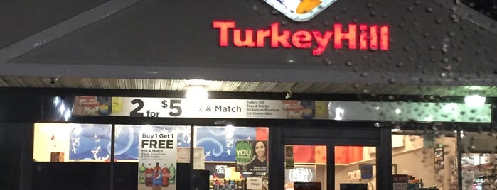 Turkey Hill Minit Markets is one of School.