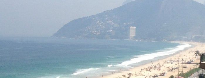 Praia de Ipanema is one of South America solo.