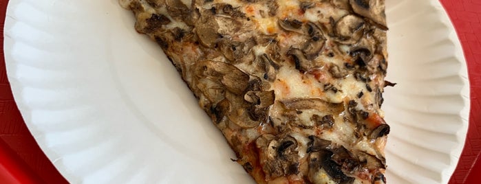 Mamma's Brick Oven Pizza is one of Restaurant.com Dining Tips in Los Angeles.