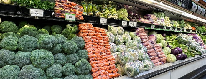 Sprouts Farmers Market is one of Guide to Pasadena's best spots.