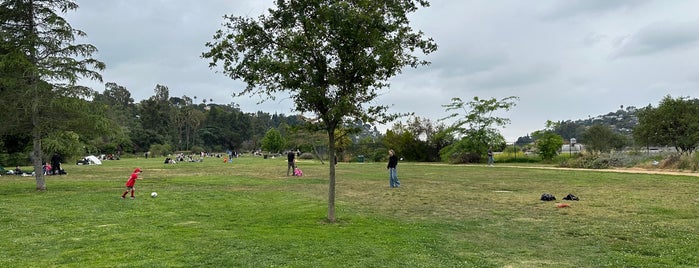 Silver Lake Meadow is one of สถานที่ที่ Michael ถูกใจ.