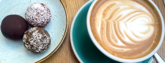 Greenspeares is one of London : Coffee & Breakfast.