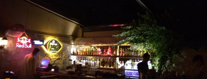 Göz Lounge is one of Emineさんの保存済みスポット.