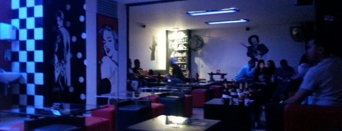 Cafe Deja Vu is one of Noche.