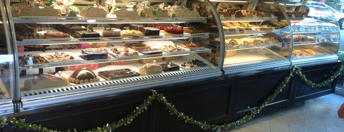 La Provence French Bakery is one of Lugares guardados de Intersend.