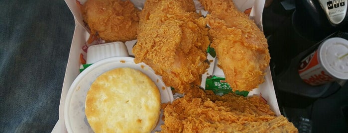 Popeyes Louisiana Kitchen is one of Bradさんのお気に入りスポット.