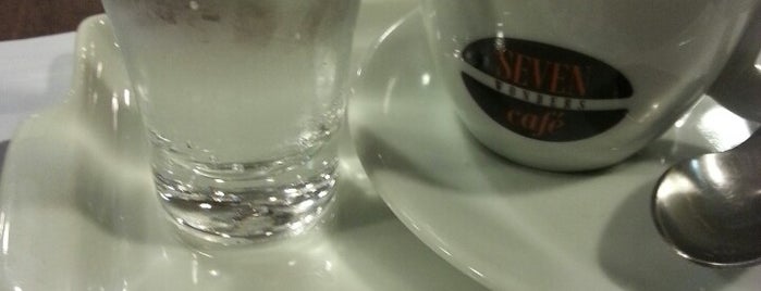 Seven Wonders Café is one of Locais curtidos por 📳 Laila.