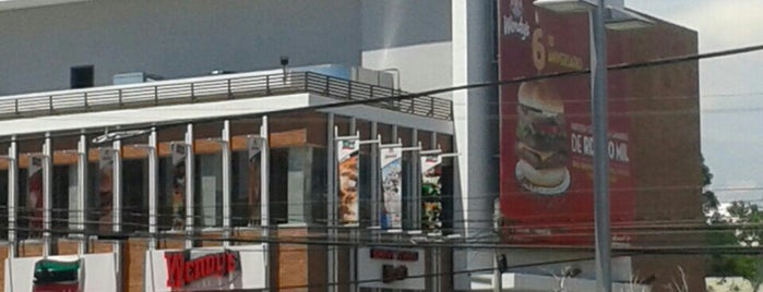 Wendy’s is one of Michael'in Beğendiği Mekanlar.