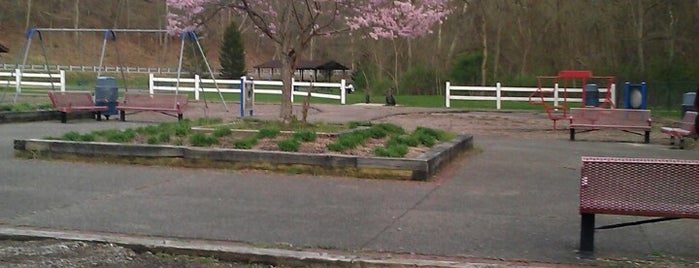 White Oak Park Playground is one of White Oak Park Facilities.