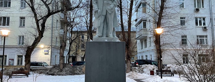 Памятник Ленину is one of 1.