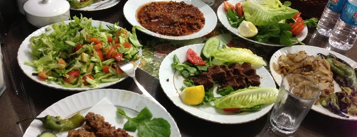 Ciğerci ve Tavacı Muharrem Usta is one of Yeme İçme.