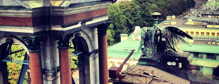 St Isaac’s Cathedral Colonnaded Walkway is one of Интересное в Питере.