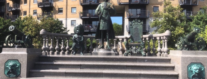 Peter The Great Statue is one of Locais curtidos por Ann.